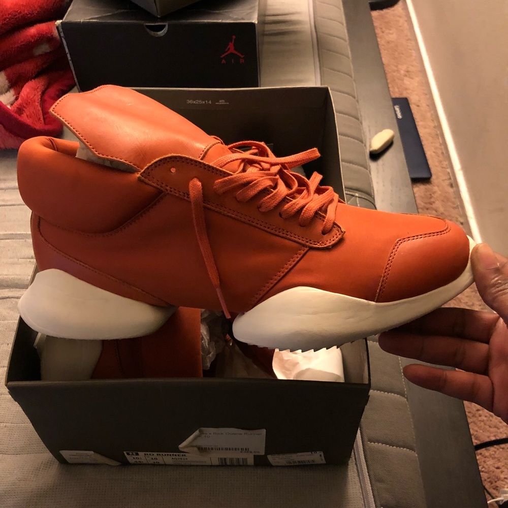 Orange Ro Runners